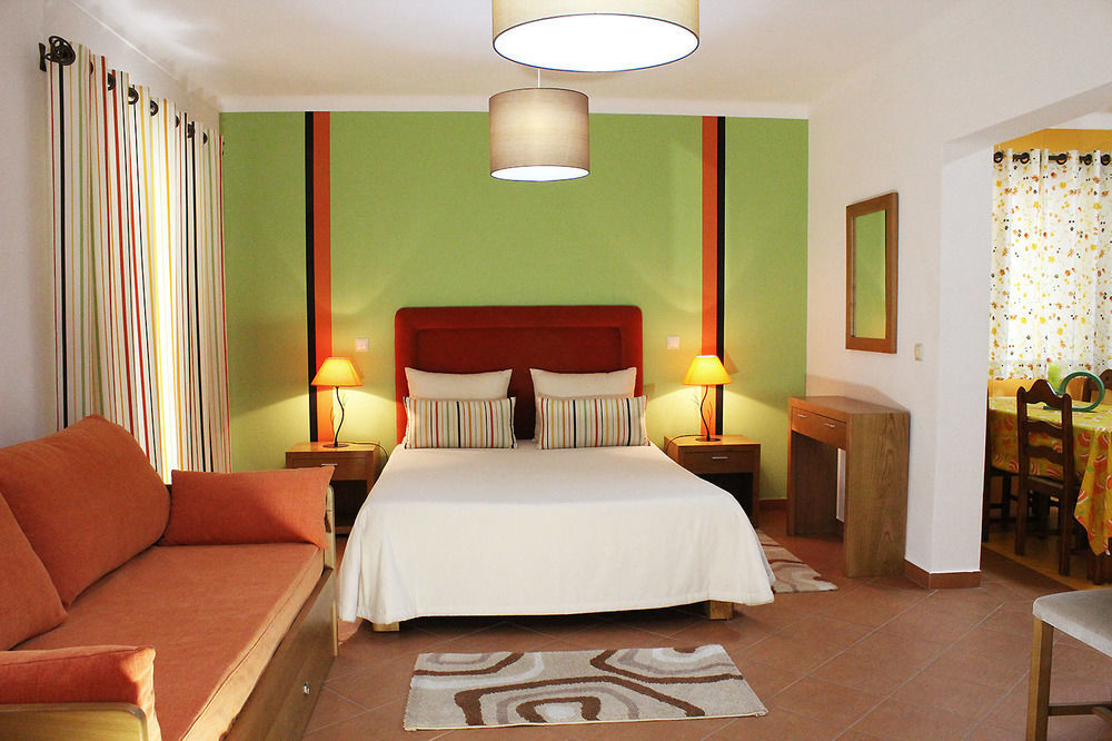 Apartamentos Patio Victoria By Umbral Vila Nova de Milfontes Bagian luar foto
